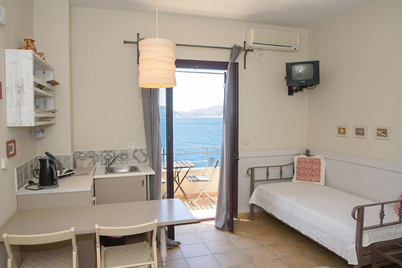 Cosis Inn Asos ภายนอก รูปภาพ